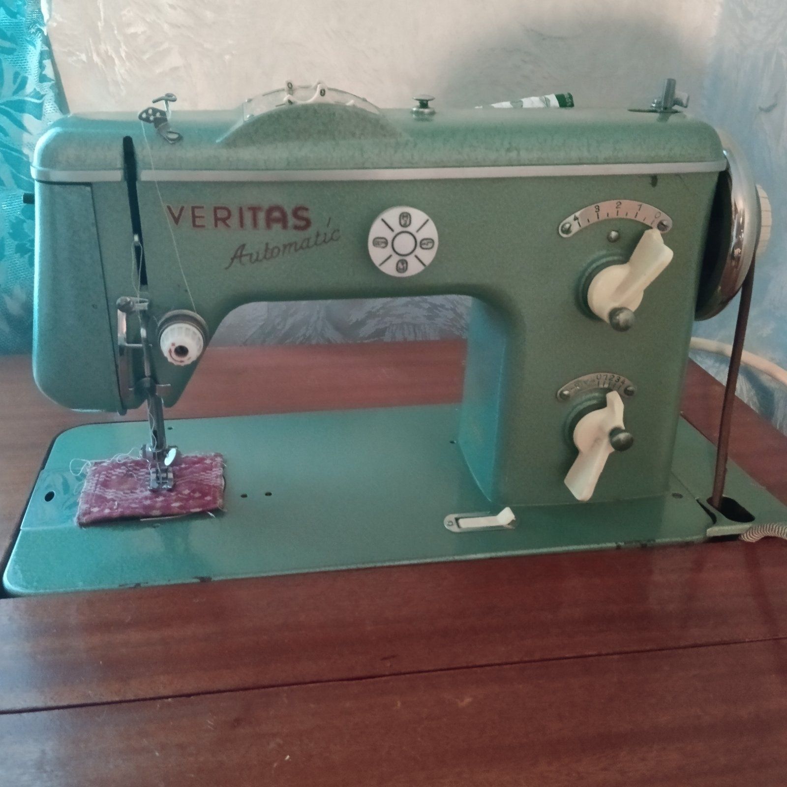 Швейная машинка Veritas Automatic 8014/1-3