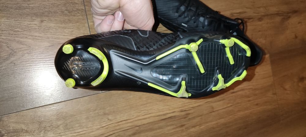 Uzywane korki Nike Zoom Mercurial Vapor 15 Academy FG r. 43 pobranie