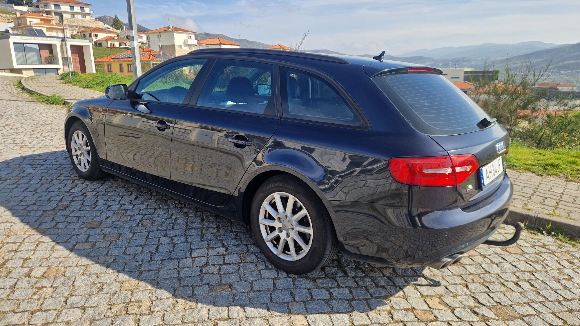 Vendo Audi A4 Avant (full extras)