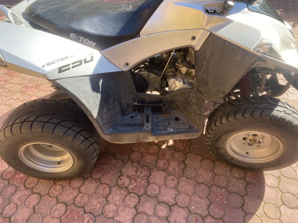 Kymco Maxxer Quad  Eton Vector 2006