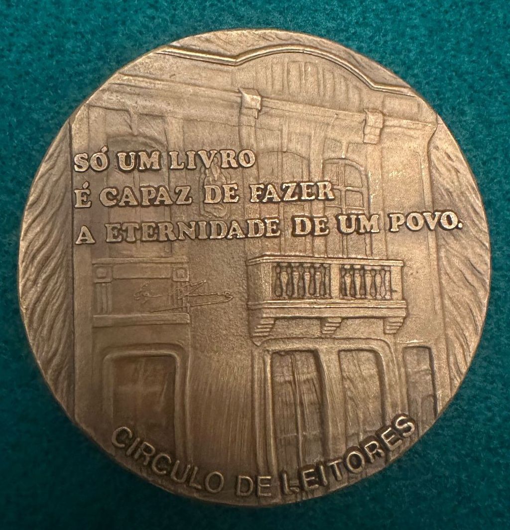 Medalha comemorativa em bronze Eça de Queirós