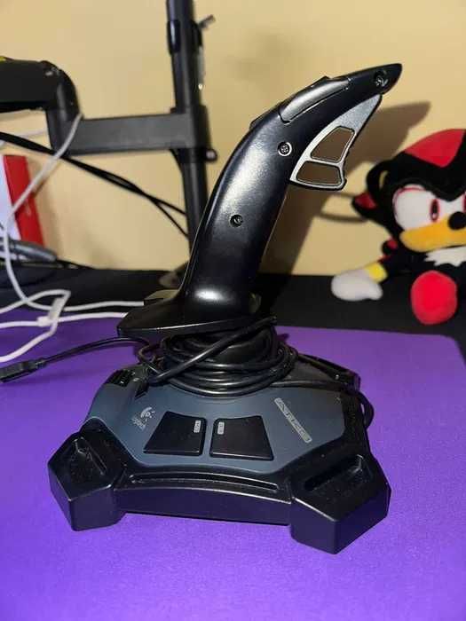 Joystick Logitech Attack 3 | USB | Perfeito para Simuladores