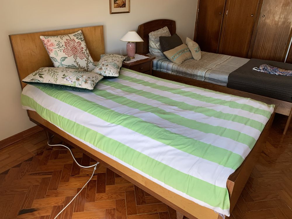 Cama Individual OLAIO com colchão