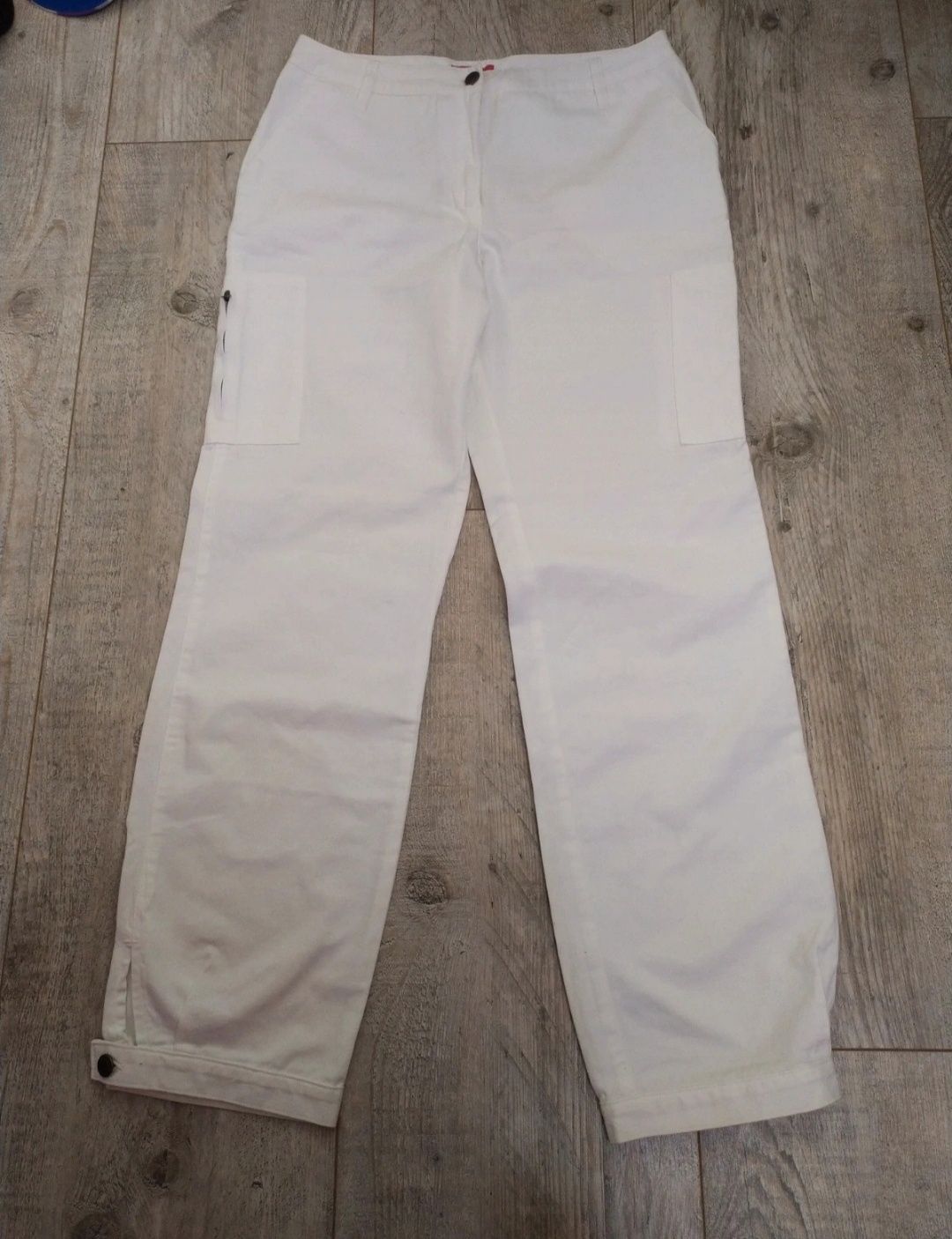 Białe spodnie r. 44 42 XL XXL joggery