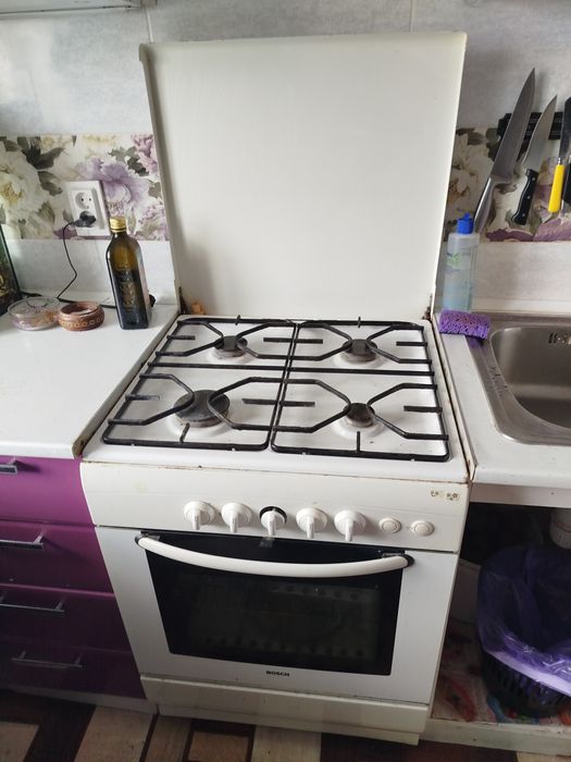 Продам газову плиту