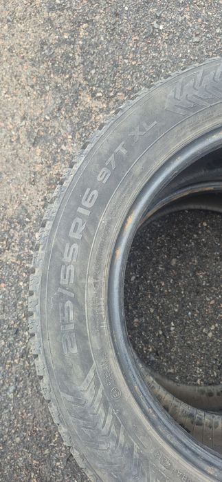 Резина зима 215/55/16
