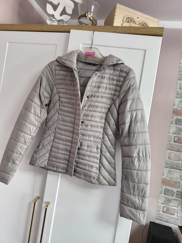 Elegancka i stylowa wiosenna kurtka Miss Softy rozmiar M (38)