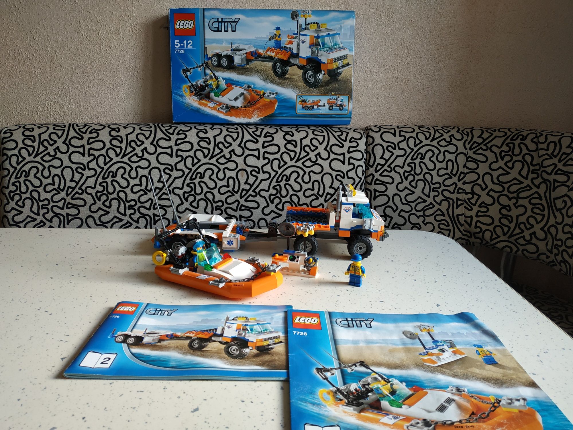 Lego 7726 большой тягач с лодкой на прицепе