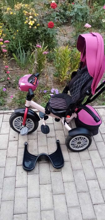 Дитячий велосипед з ручкою