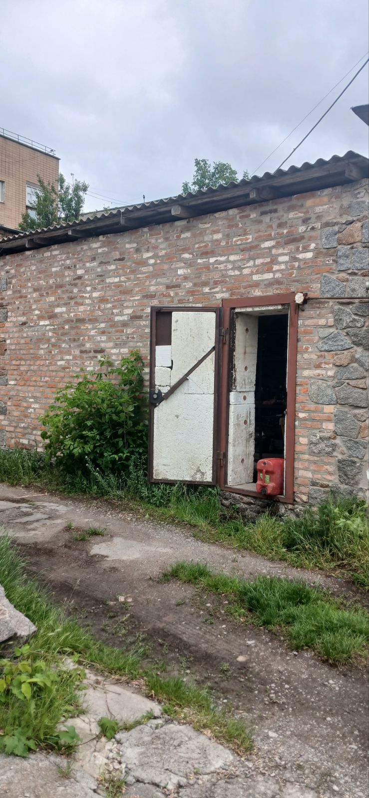 Продам гараж в Умані