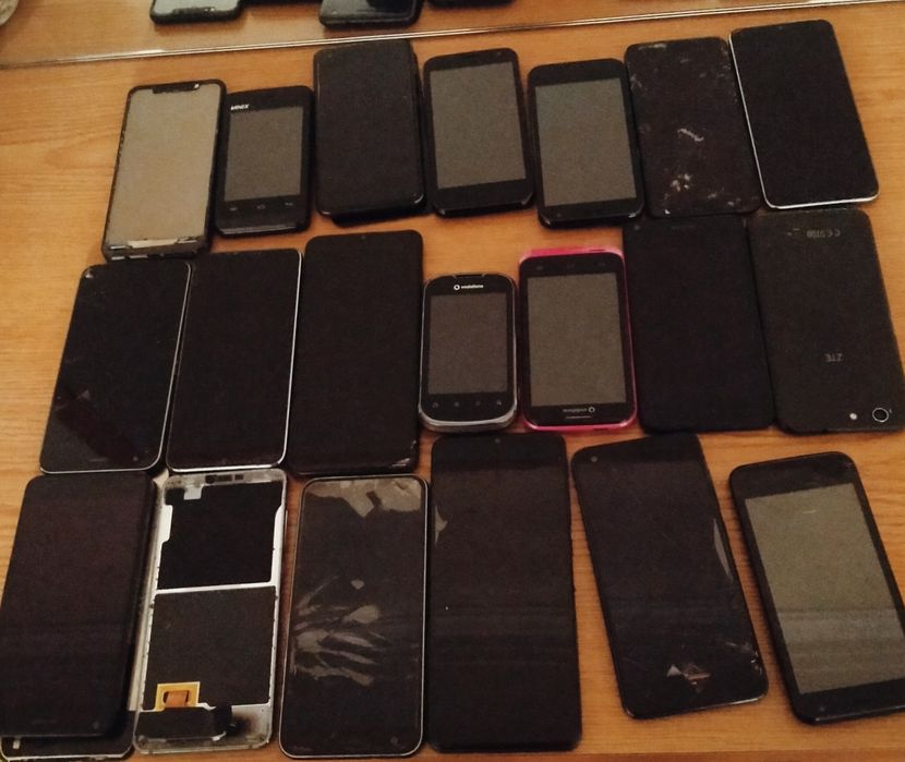 Telemóveis para peças