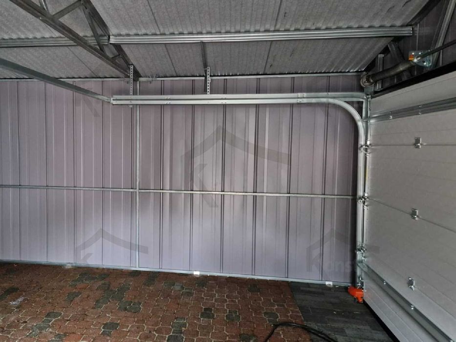 Nowoczesny Garaż blaszany 6x5 TOPLINE pomieszczenie brama SEGMENTOWA