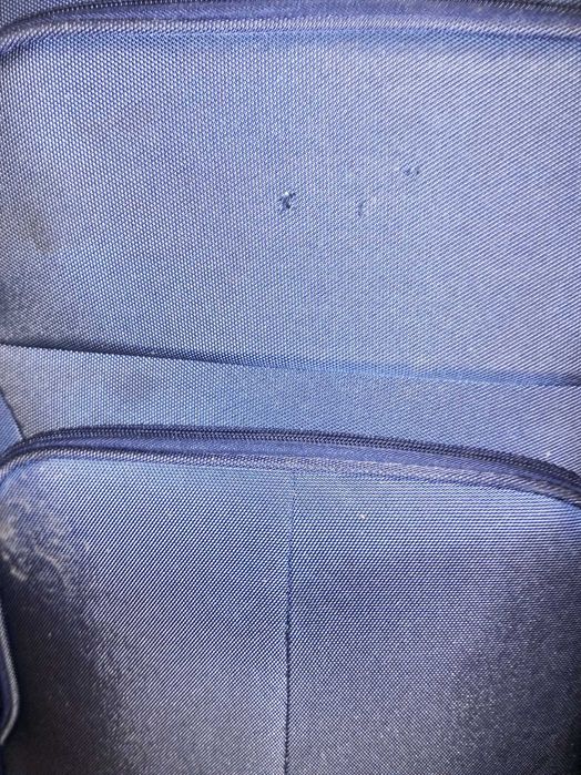 Чемодан пересувний з ручкою і на колесах б/в 50х23х33.5 см