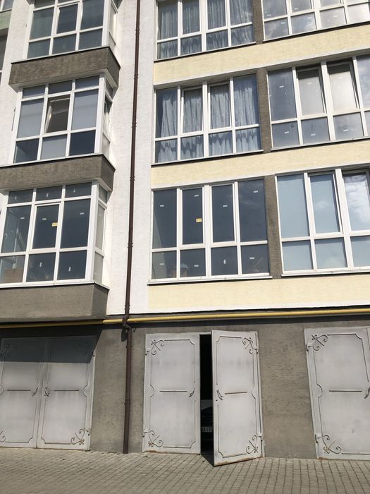 Продається гараж в Пасічній!