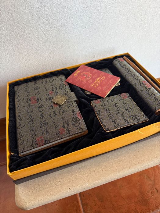 Conjunto de papelaria “Yun Brocade of China” artesanal com certificado