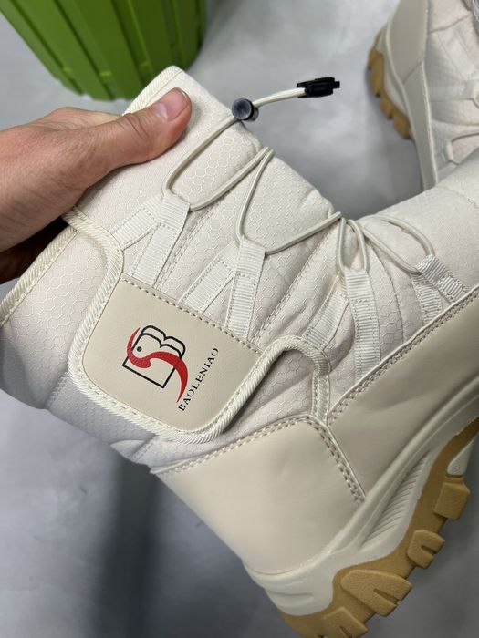 Зимові спортивні чоботи устілка 27см.