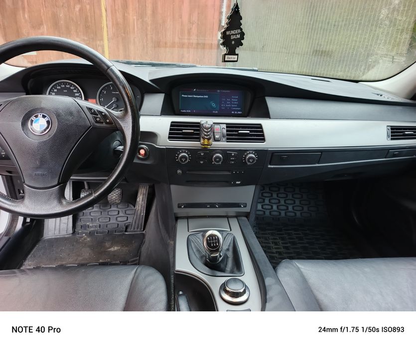 BMW 5 rok 2006 Benzyna