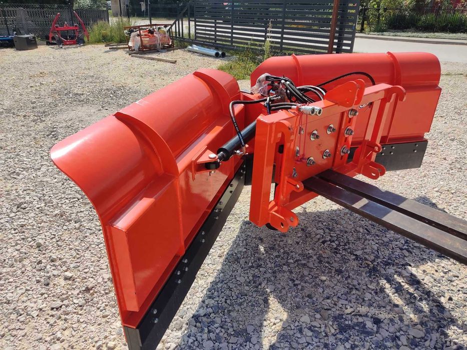 Nowy pług do śniegu strzałka metaltechnik składany plug 2,6/3,0m
