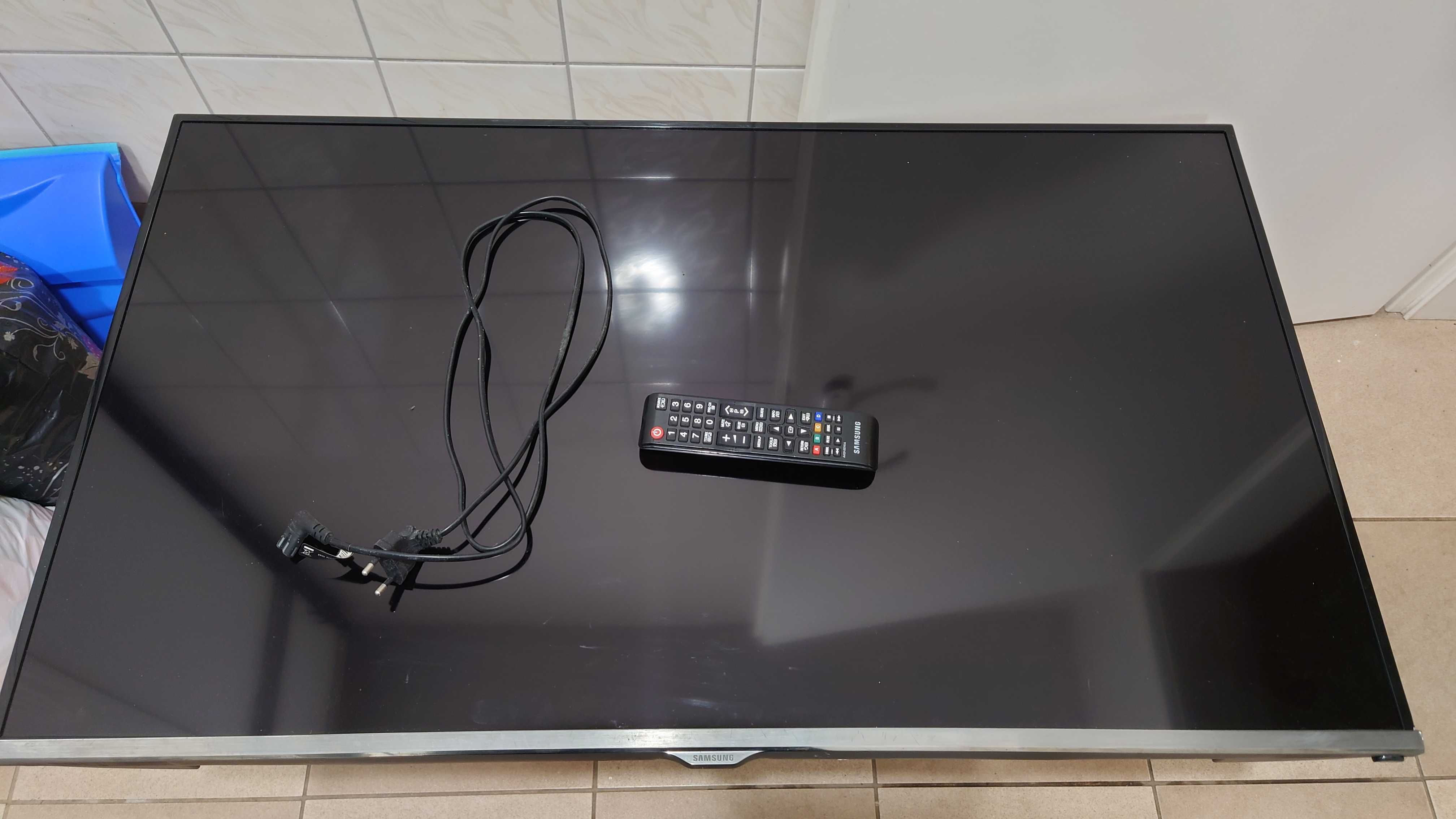 Telewizor Samsung 40" - do wymiany podświetlenie