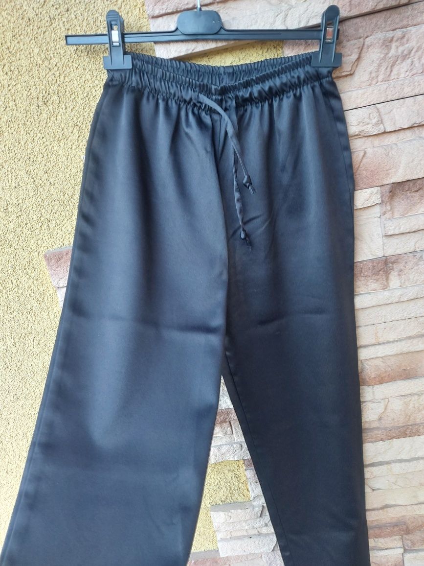 Czarne spodnie eleganckie