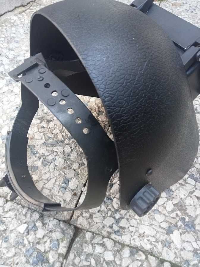 Máscara de soldar nova