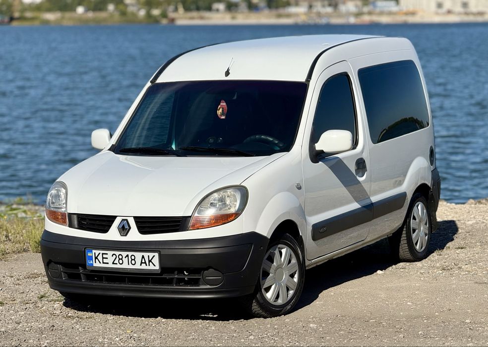 Renault Kangoo 1.5 K9K дизель пассажир