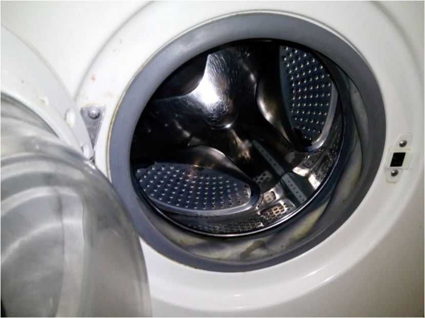 Пральна машина. Робоча. Недорого.