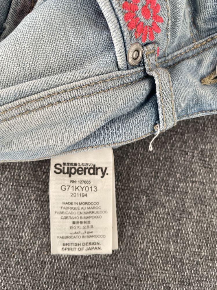 Krótkie spodenki S superdry jeansowe  W26 szorty