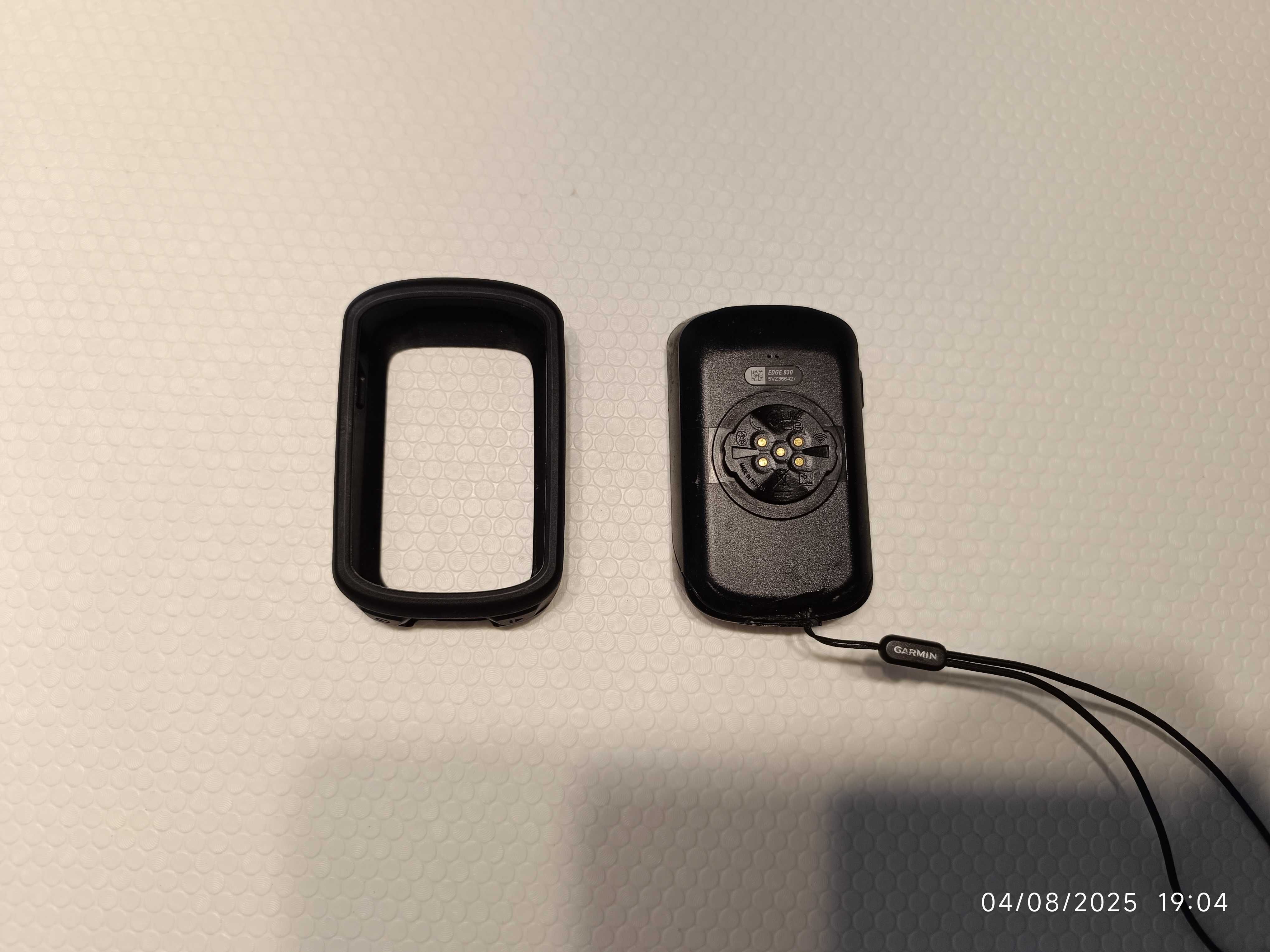 Vendo GPS Garmin 830.