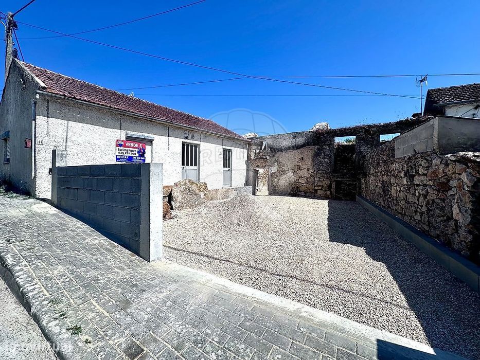 Moradia T2 para venda