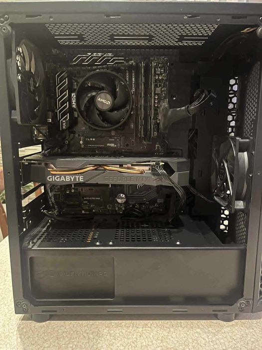 PC - Ryzen 5 2600 - RTX 2060 - 16GB RAM