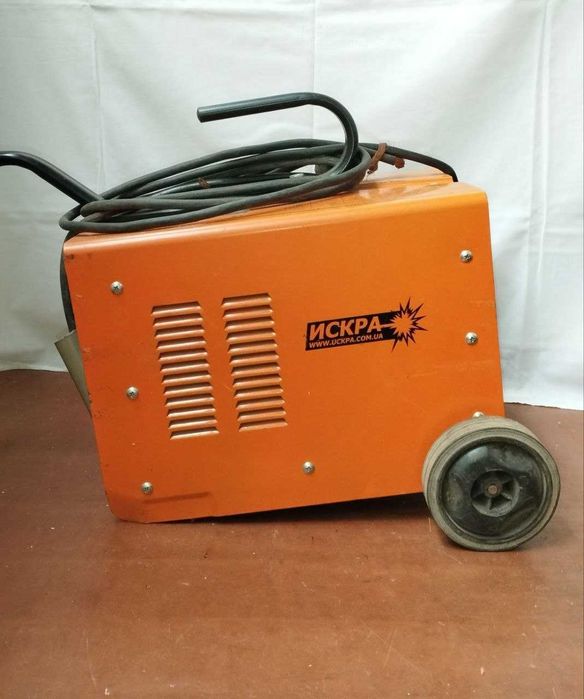 Сварочный аппарат " Искра "
