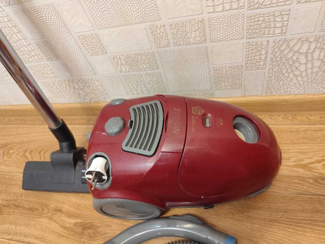 Пилосос Domotec 2200W