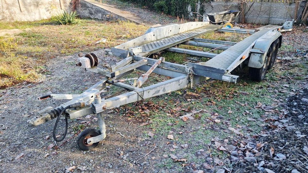 Przyczepa Laweta Thule Trailers 2005