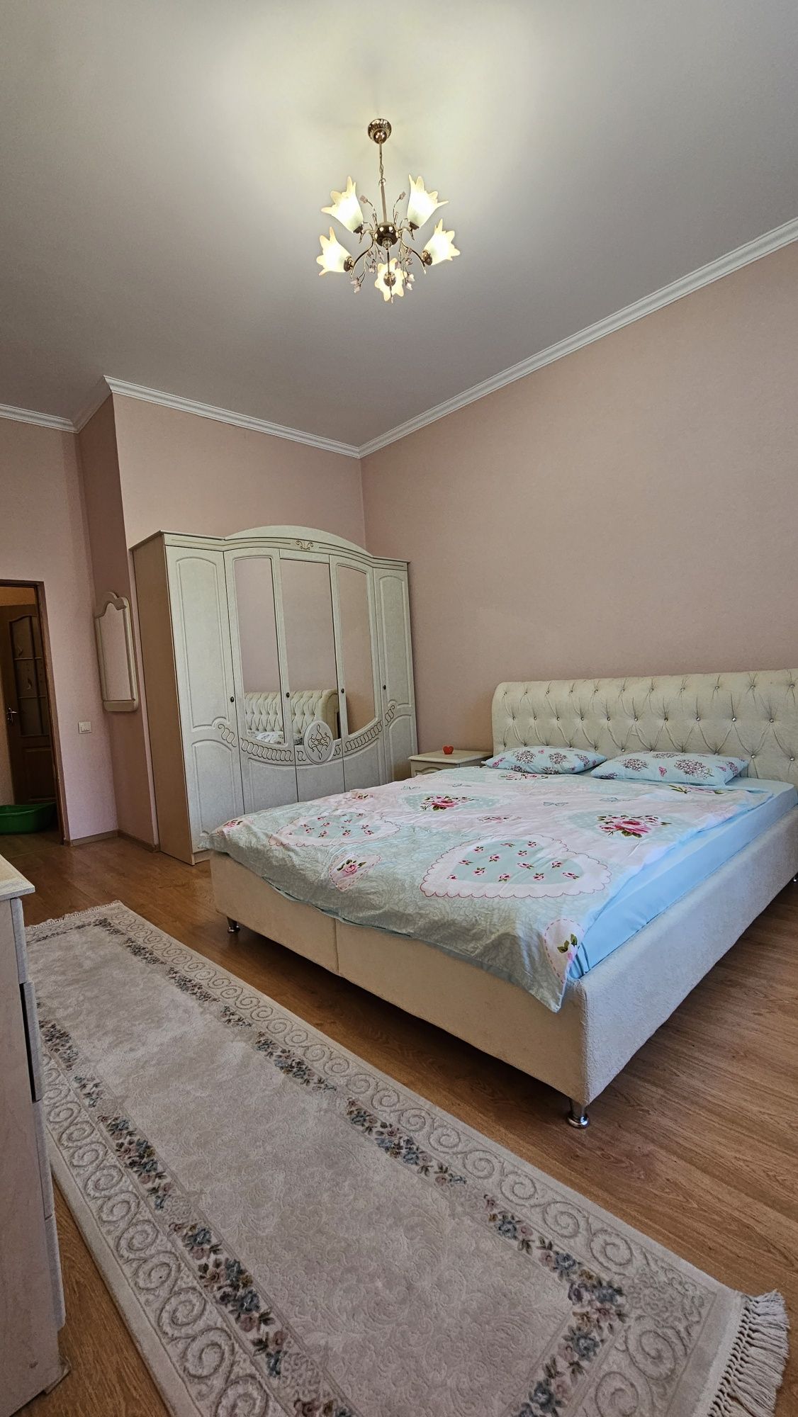 Продається 2-х кімнатна новобудова Суворова