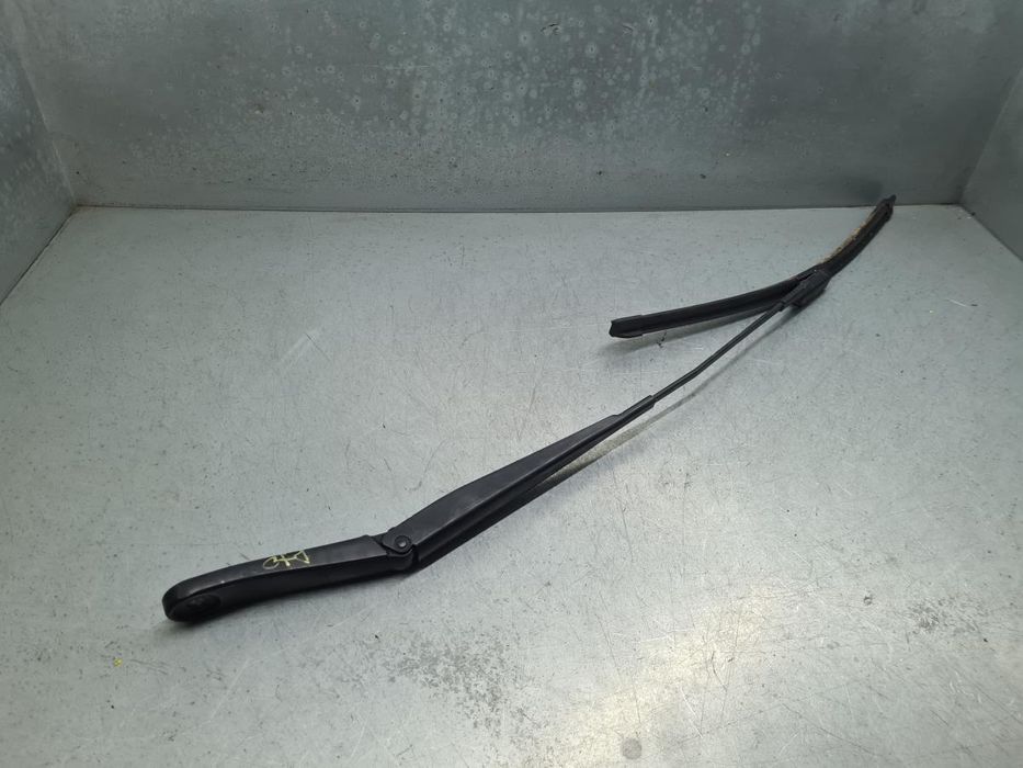 Haste / braço de escova limpa vidros frente direita JAGUAR F-Pace (X76