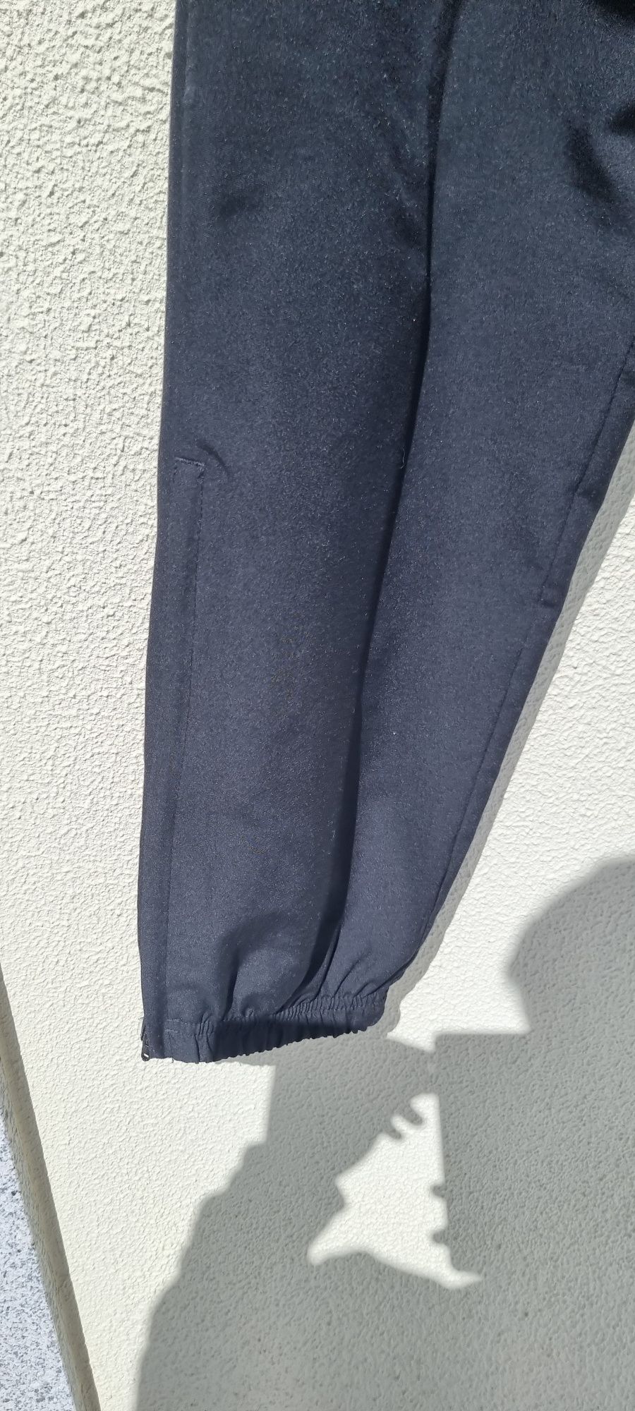 Calças Adidas (M) nunca utilizadas