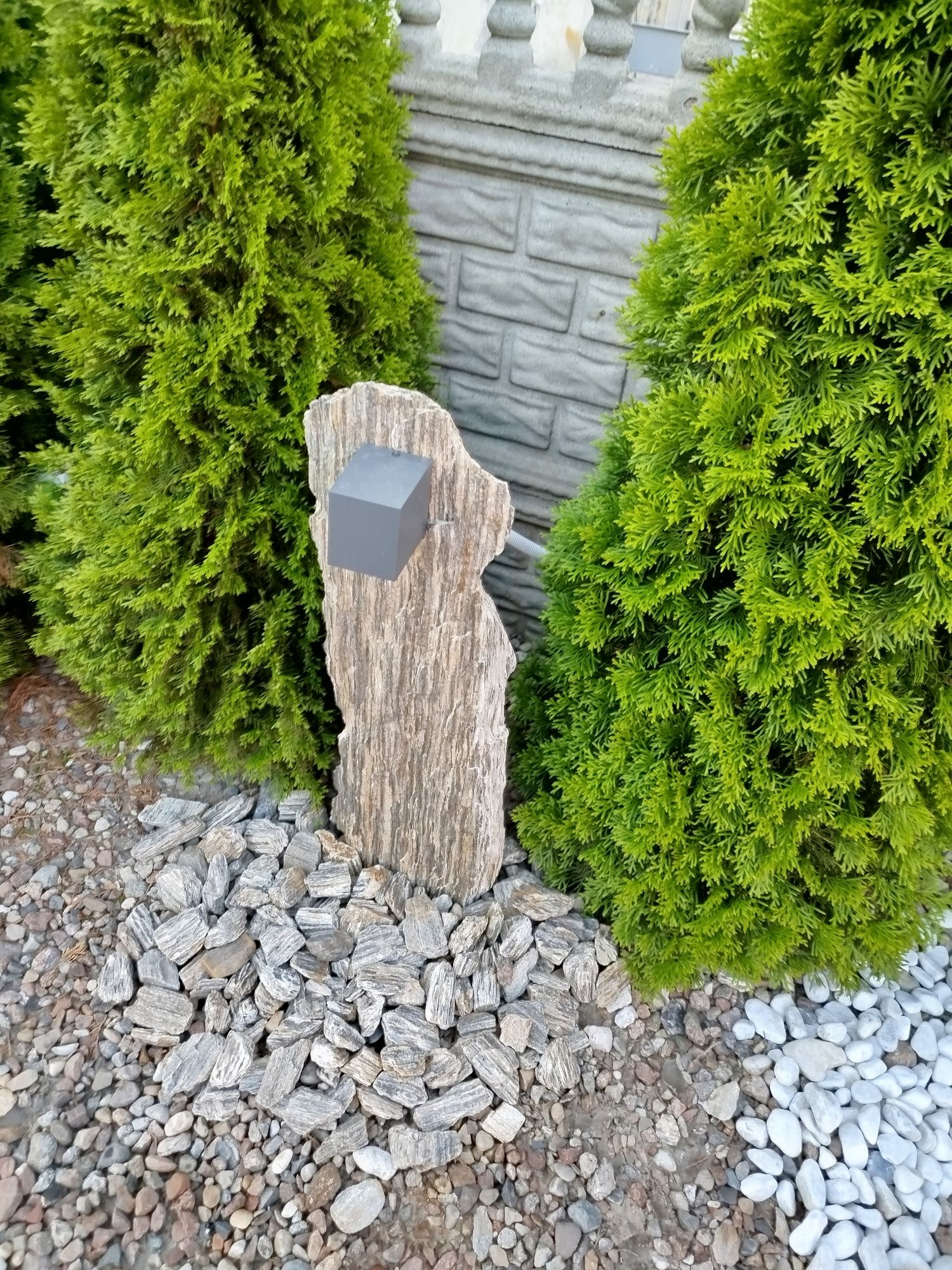 Lampy  w kamieniu