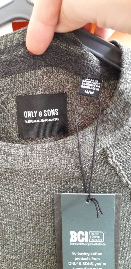 Pullover Only & Sons com etiqueta