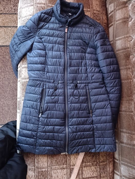 Жіноча осіння куртка