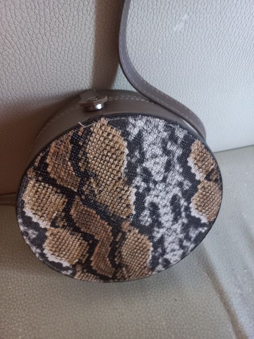 Сумочка кругла барабан.