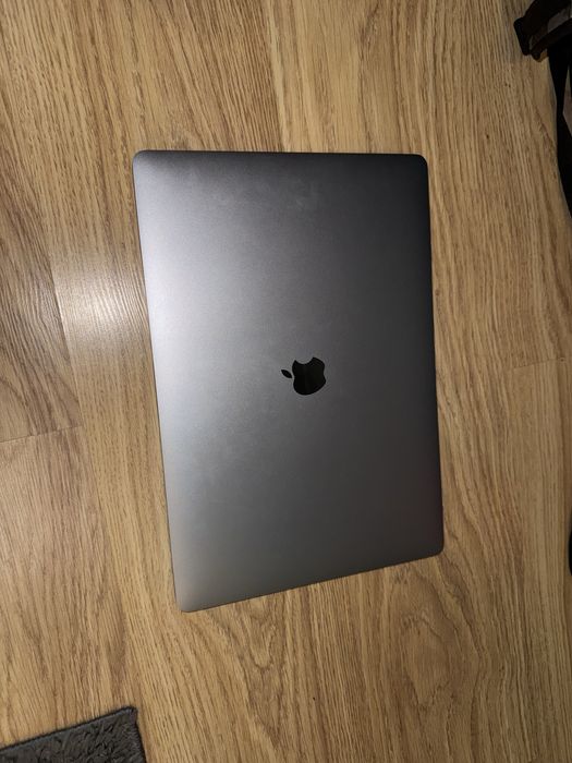 Sprzedam MacBook Pro 16’’ 2019 lub zamienię