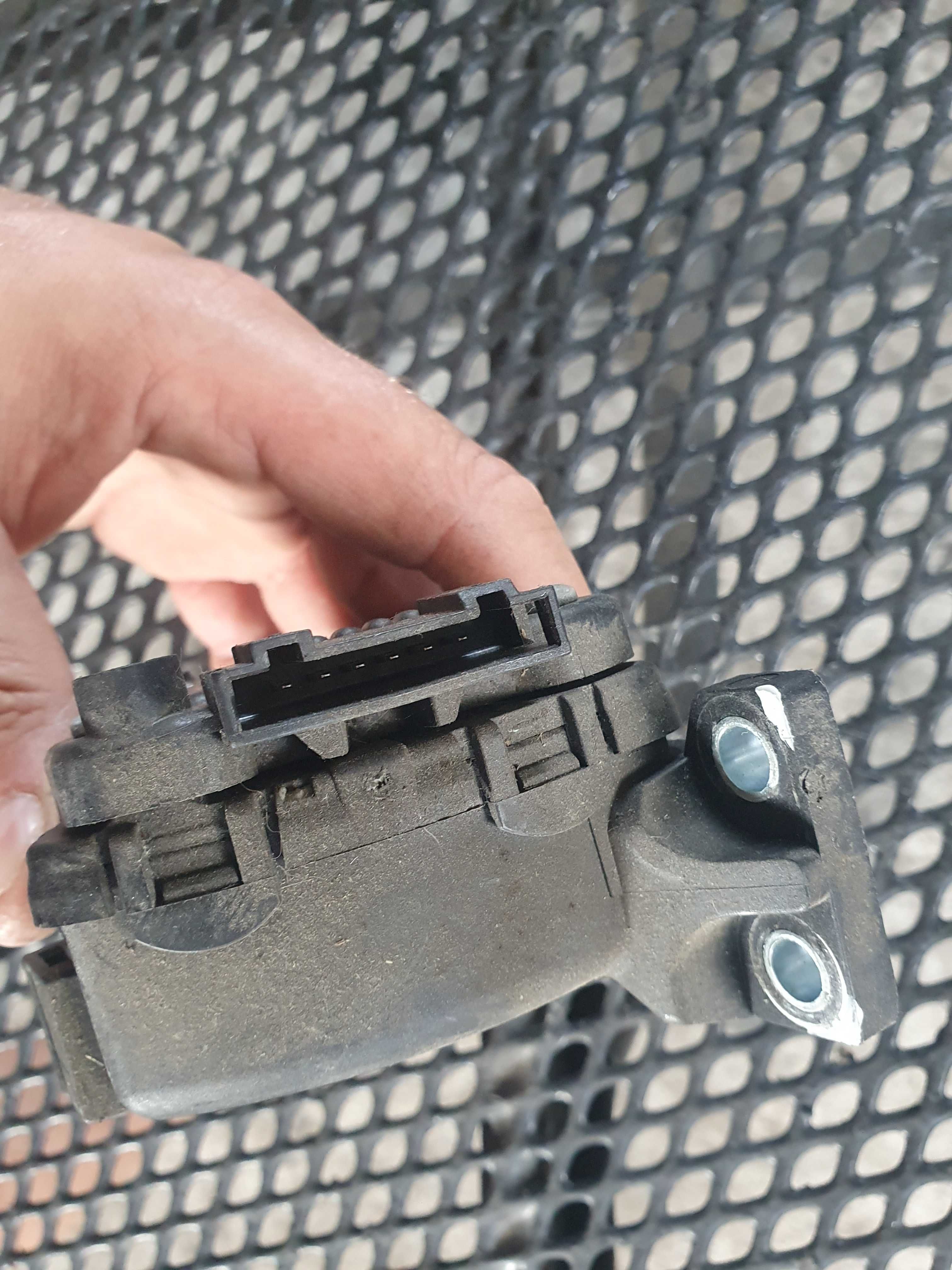 Pedal gazu potencjometr VW sharan 1.9 tdi Auy automat galaxy alhambra