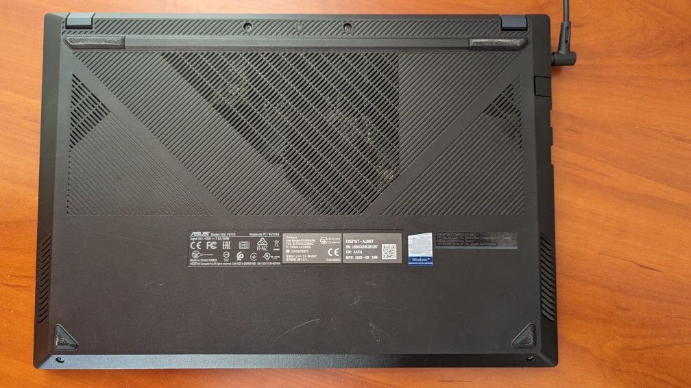 Ноутбук Asus Vivobook gtx-1650