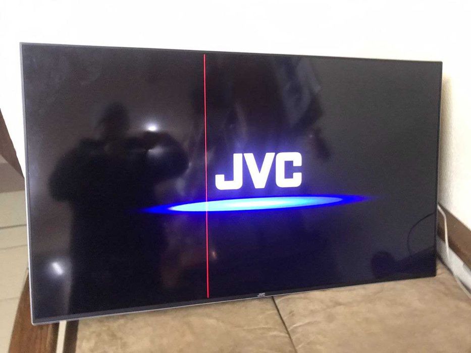 55"  4K UHD JVC Смарт 55C898 з Німеччини  ДЕФЕКТ