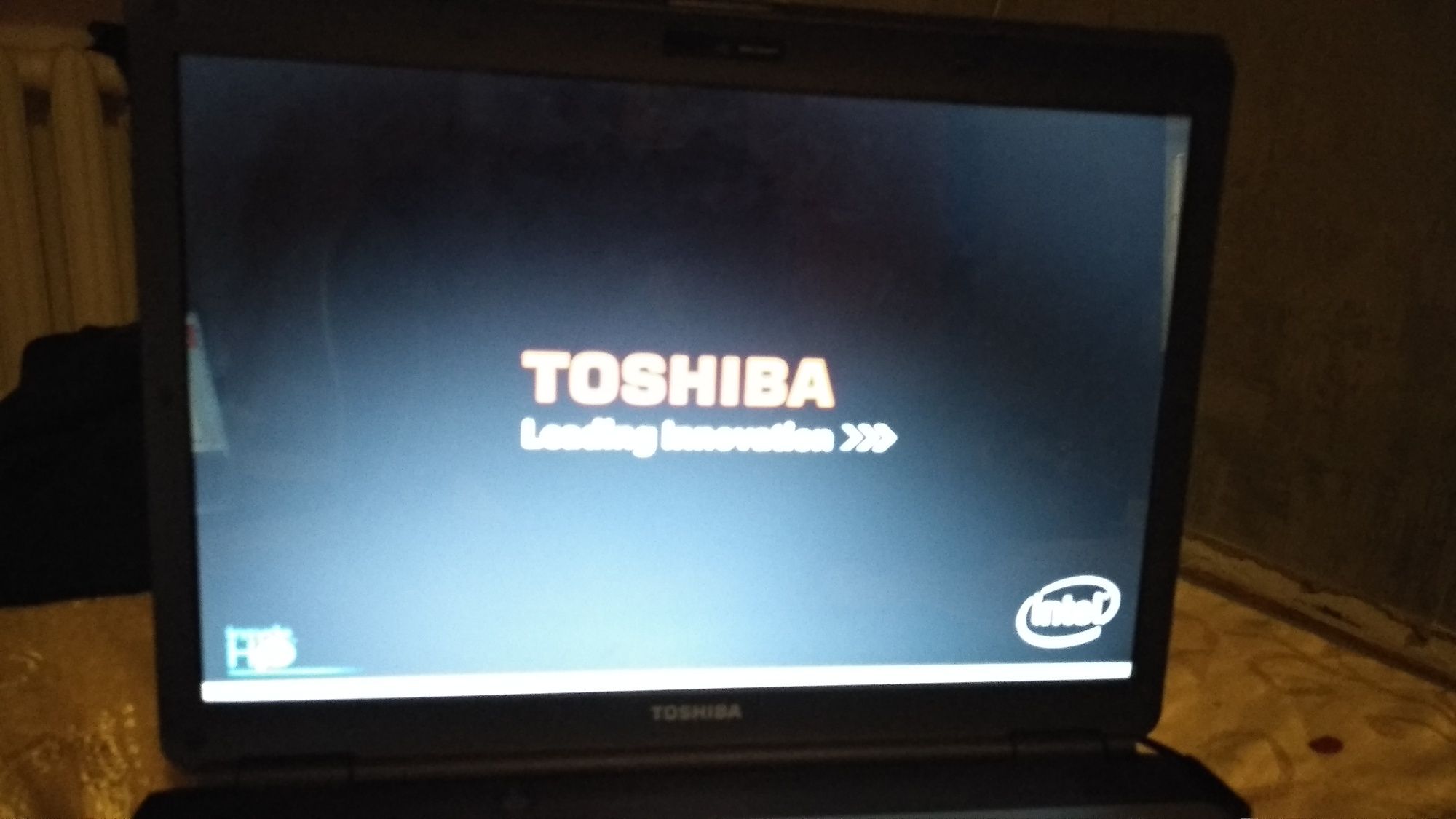 Ноутбук Toshiba satellite Pro