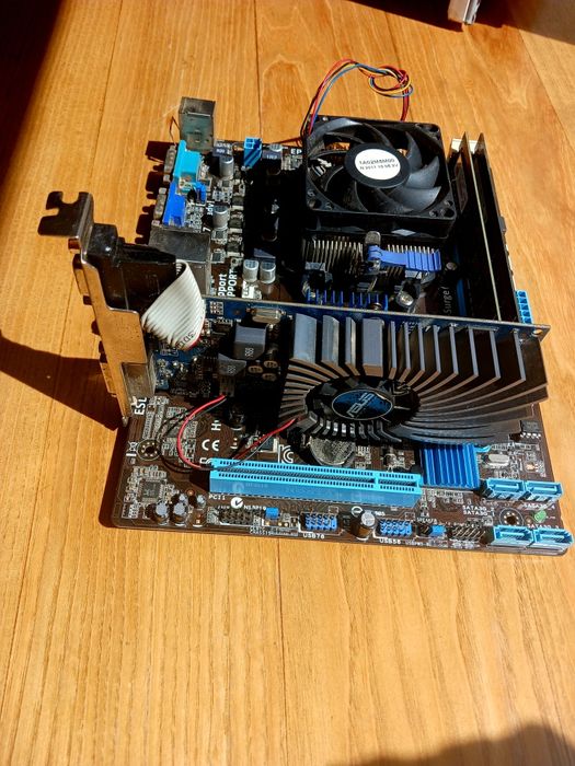 Материнська плата комплект