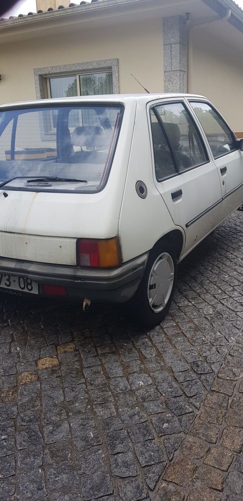 Todo o material Peugeot 205