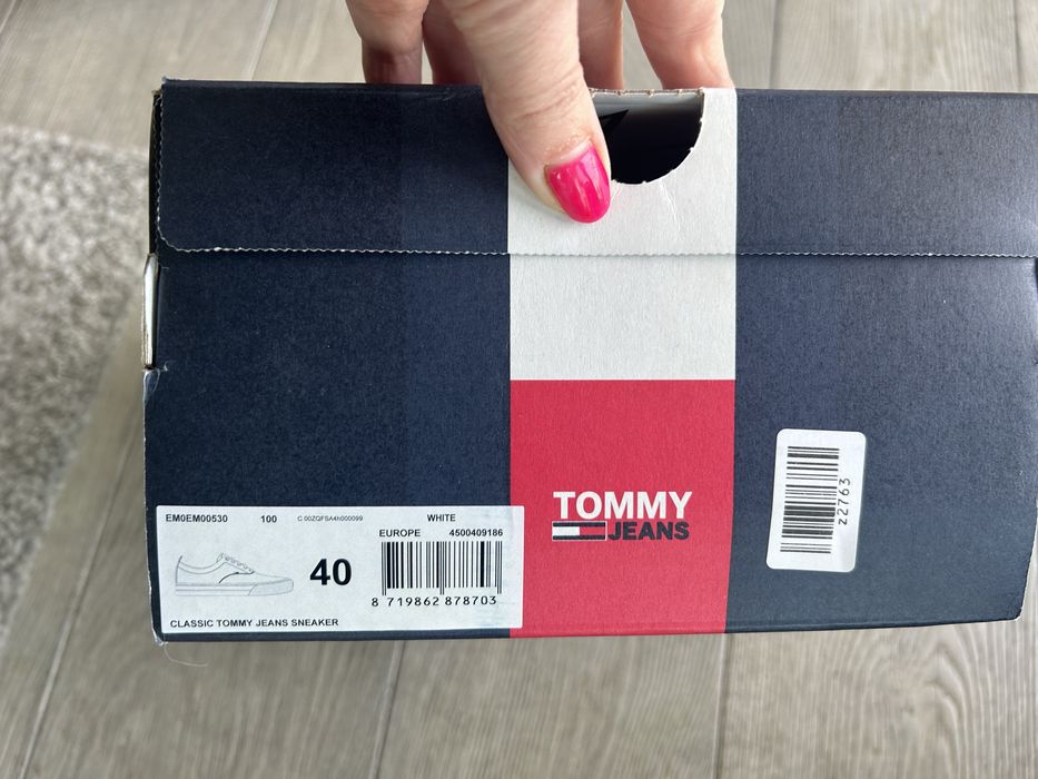 Tommy Hilfilger roz 40