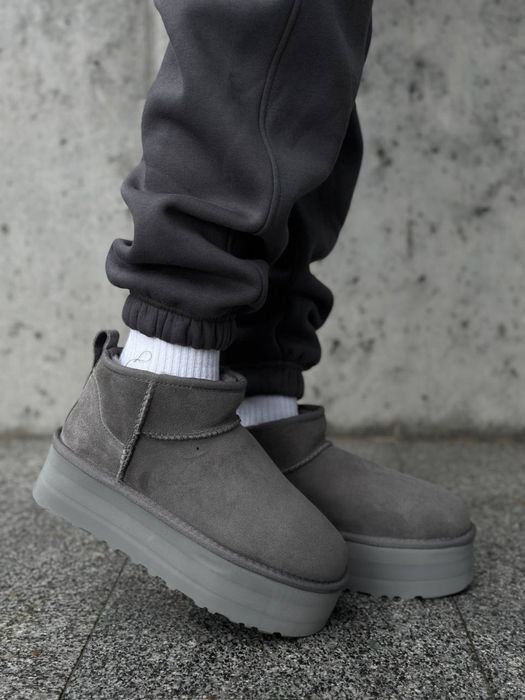 (NEW IN BOX) Avstralia UGG Ultra Mini Platform Bootie Moss Gray